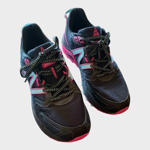 New Balance 410 Trail Running Shoes womans WT410BP7